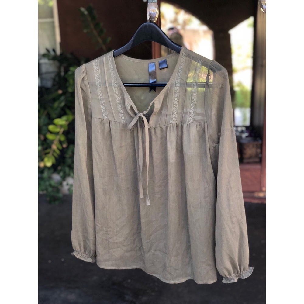 Sz S flowy green boho blouse